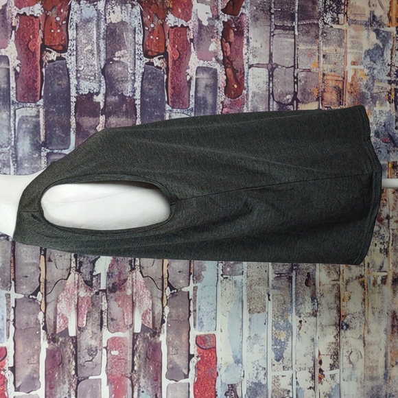 "Celestial" Graphic Print Tank - Picture 4 of 6